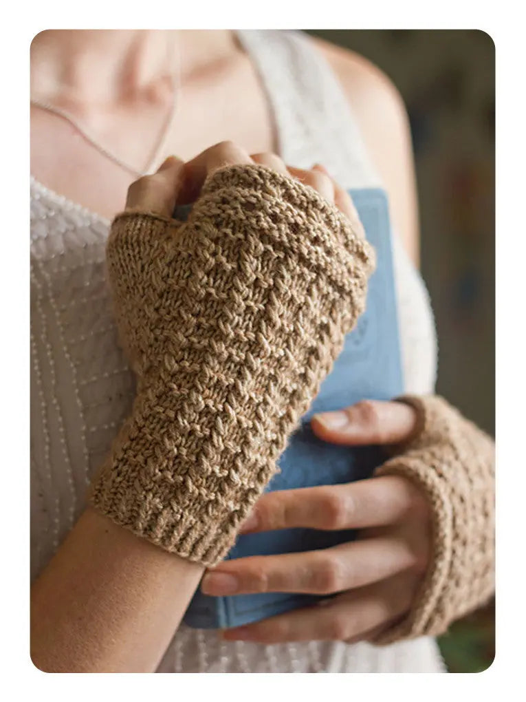 Wintered Wheat Mitts - Digital Pattern